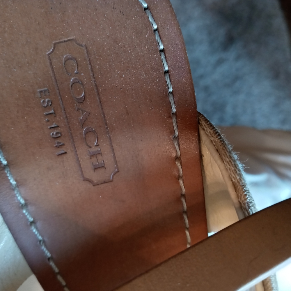 Wedge shoes